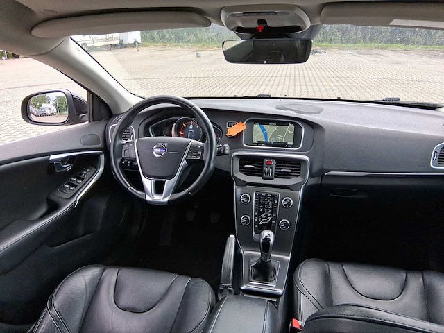 Volvo v40 2.0 d2 summum business| hr-843-t - afbeelding 22 van  32