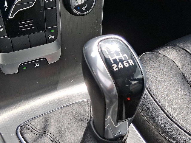 Volvo v40 2.0 d2 summum business| hr-843-t - afbeelding 19 van  32