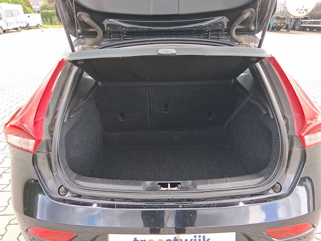 Volvo v40 2.0 d2 summum business| hr-843-t - afbeelding 20 van  32