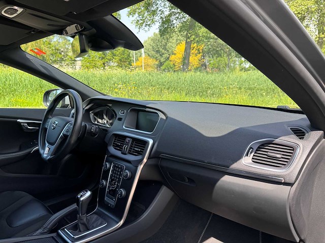 Volvo v40 2.0 d3 business sport; rv-473-p - afbeelding 12 van  16