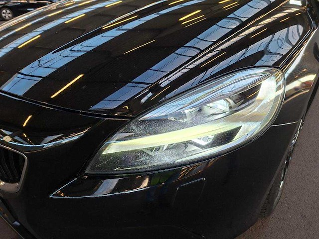 Volvo v40 2.0 d3 nordic; pg-905-l - afbeelding 16 van  20