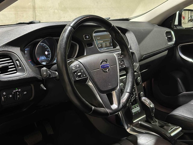 Volvo v40 2.0 d3 summum 148pk 2012, l-445-xl - afbeelding 9 van  54