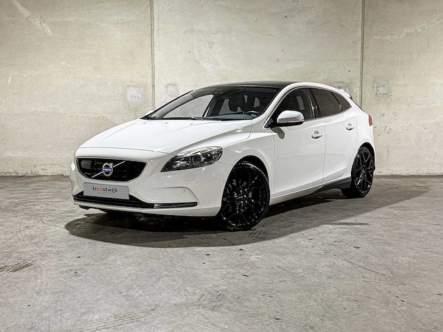 Volvo v40 2.0 d3 summum 148pk 2012, l-445-xl - afbeelding 1 van  54