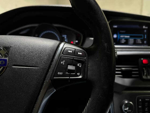 Volvo v40 2.0 d3 summum 148pk 2012, l-445-xl - afbeelding 16 van  54