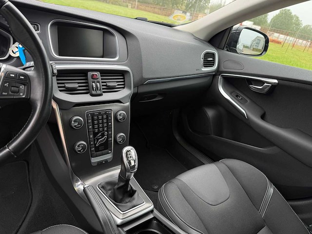 Volvo v40 2.0 d3 summum , kf-863-r - afbeelding 11 van  25