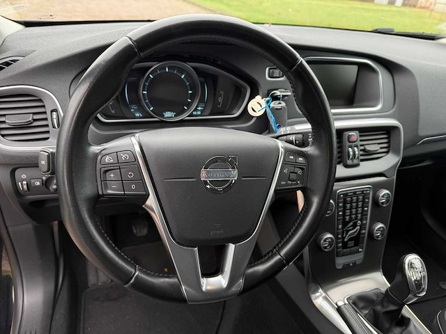 Volvo v40 2.0 d3 summum , kf-863-r - afbeelding 7 van  25