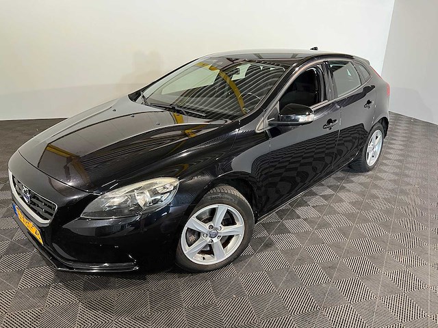 Volvo v40 2.0 d4 momentum bns, 6-xbt-28 - afbeelding 9 van  22