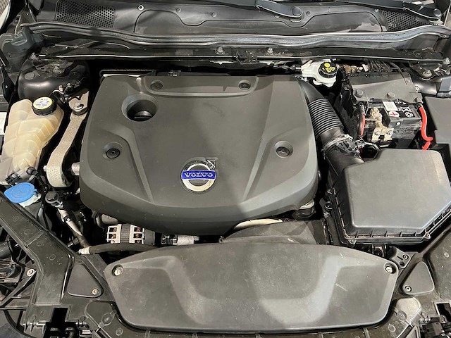 Volvo v40 2.0 d4 momentum bns, 6-xbt-28 - afbeelding 16 van  22