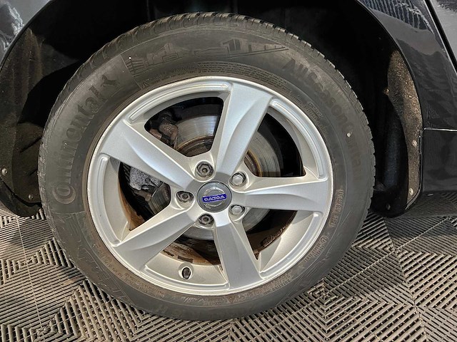 Volvo v40 2.0 d4 momentum bns, 6-xbt-28 - afbeelding 7 van  22