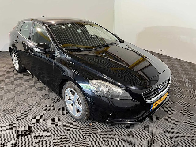 Volvo v40 2.0 d4 momentum bns, 6-xbt-28 - afbeelding 22 van  22