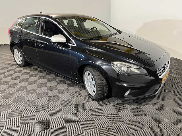 Volvo v40 2.0 d4 r-design bns, 9-xgv-76 - afbeelding 14 van  17