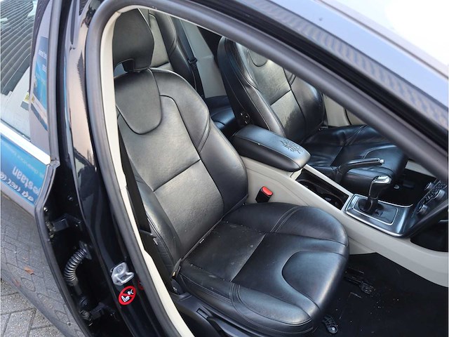 Volvo v40 2.0 d4 summum business 2014, 3-zdz-34 - afbeelding 13 van  28