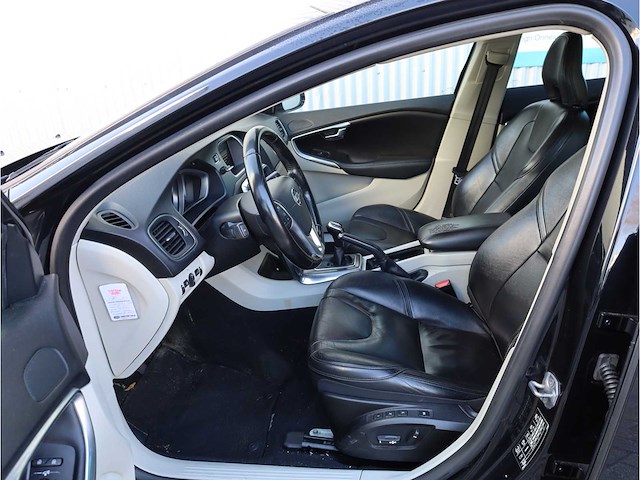 Volvo v40 2.0 d4 summum business 2014, 3-zdz-34 - afbeelding 3 van  28