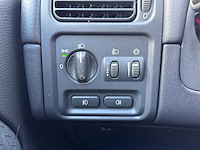 Volvo v40 2.0 europa, 89-pn-fg - afbeelding 2 van  8