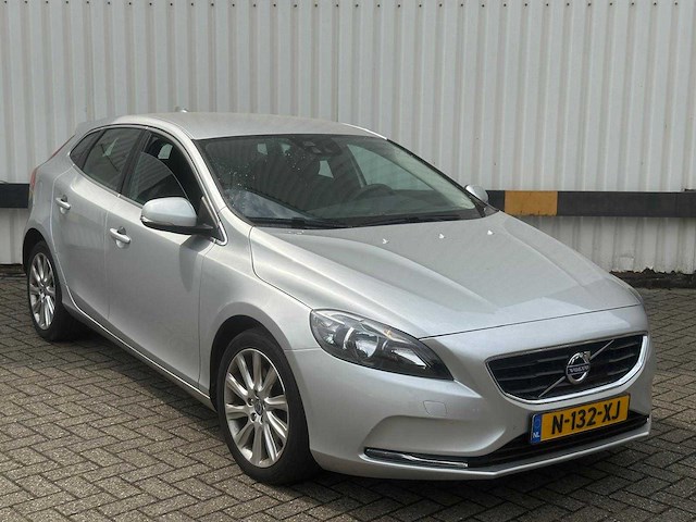 Volvo v40 2.0 t3 summum* n-132-xj - afbeelding 11 van  17