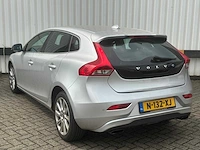 Volvo v40 2.0 t3 summum* n-132-xj - afbeelding 13 van  17
