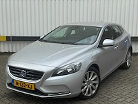 Volvo v40 2.0 t3 summum* n-132-xj