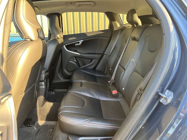 Volvo v40 cross country 1.5 t3 polar+ luxury 2019 | zs-203-n - afbeelding 10 van  12