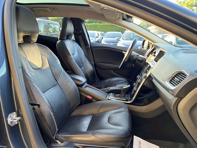 Volvo v40 cross country 1.5 t3 polar+ luxury 2019 | zs-203-n - afbeelding 19 van  30