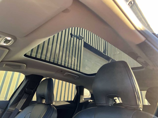 Volvo v40 cross country 1.5 t3 polar+ luxury 2019 | zs-203-n - afbeelding 29 van  30