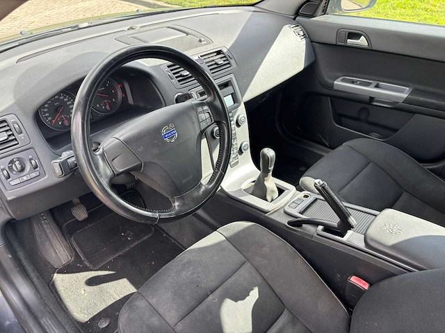 Volvo v50 1.6 d2 s/s momentum, 9-xpx-74 - afbeelding 18 van  19