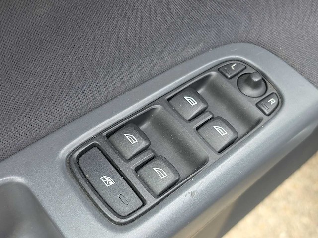 Volvo v50 1.6 kinetic | 26-kxp-9 i - afbeelding 5 van  30