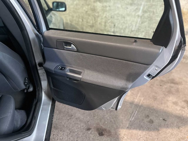 Volvo v50 1.8 elite 125pk 2005 (origineel-nl), 33-rd-gt - afbeelding 10 van  18