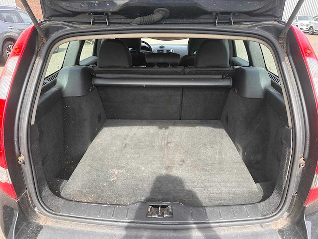 Volvo v50 1.8 elite, 67-rj-vz - afbeelding 13 van  13