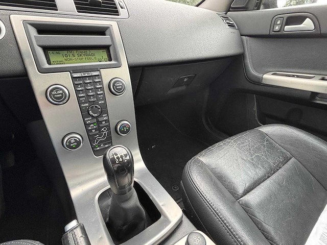 Volvo v50 1.8 momentum, 54-gtj-6 - afbeelding 4 van  14