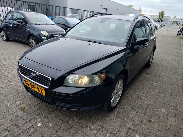 Volvo v50 1.8 momentum, 85-rp-kz - afbeelding 1 van  12
