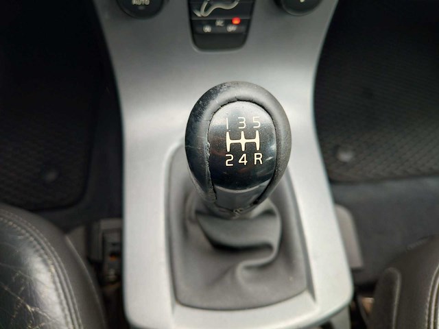 Volvo v50 1.8 momentum, 85-rp-kz - afbeelding 12 van  12