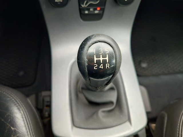 Volvo v50 1.8 momentum, 85-rp-kz - afbeelding 12 van  12