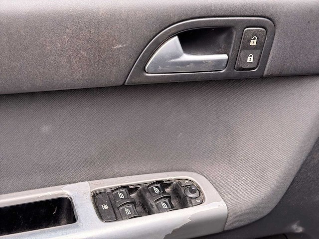 Volvo v50 2.0 sport 2010 | 50-krk-3 i - afbeelding 3 van  29