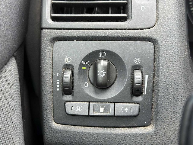 Volvo v50 2.0 sport 2010 | 50-krk-3 i - afbeelding 5 van  29