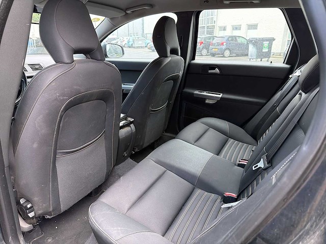 Volvo v50 2.0 sport 2010 | 50-krk-3 i - afbeelding 17 van  29