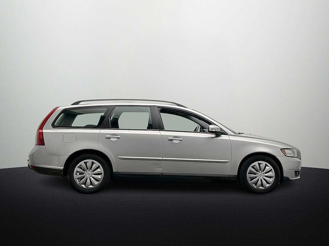 Volvo v50 2.0d momentum 2009 - afbeelding 2 van  20