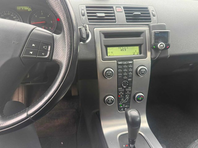 Volvo v50 2.0d momentum automaat, 55-gfj-7 - afbeelding 4 van  11