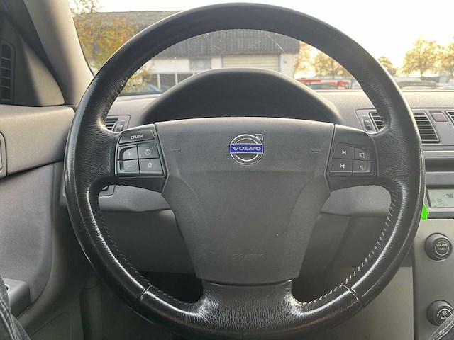 Volvo v50 2.4 2004 | h-185-nk - afbeelding 5 van  22