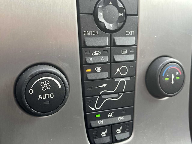 Volvo v50 2.4 2004 | h-185-nk - afbeelding 8 van  22