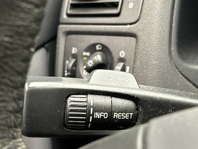 Volvo v50 2.4 edition ii 2007 | 34-xh-gk - afbeelding 22 van  28