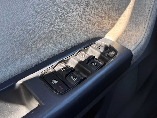 Volvo v50 2.4 kinetic, 46-gdn-5 - afbeelding 5 van  16
