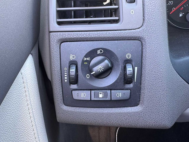 Volvo v50 2.4 kinetic, 46-gdn-5 - afbeelding 16 van  16