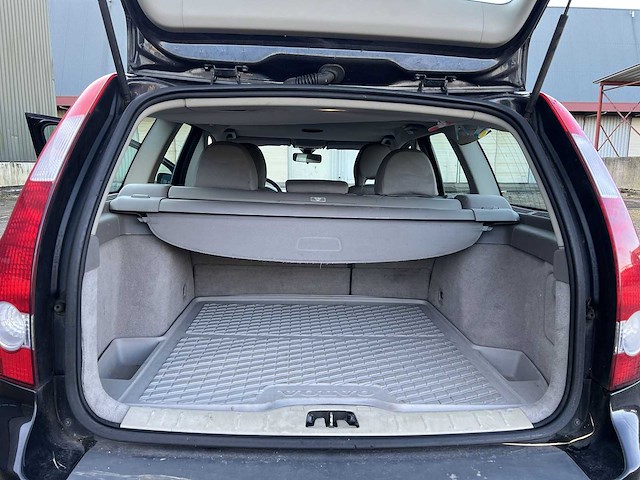 Volvo v50 2.4 momentum | 30-px-bt - afbeelding 10 van  24