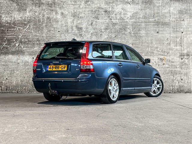 Volvo v50 2.4 summum 140pk 2005 (origineel-nl), 48-rk-gr - afbeelding 2 van  49