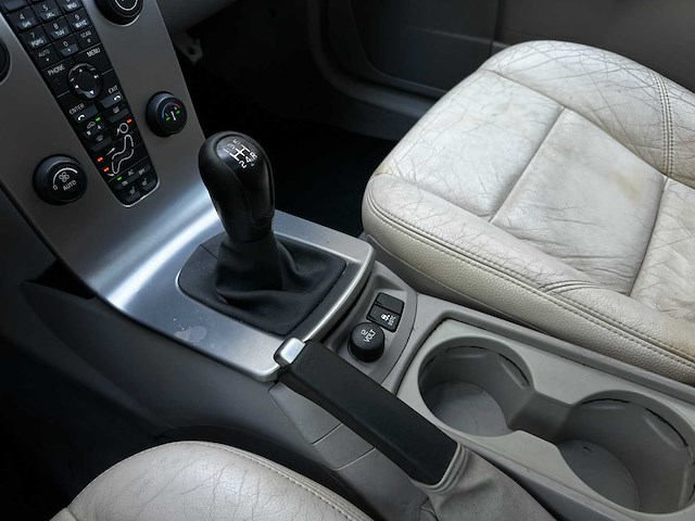 Volvo v50 2.4 summum 140pk 2005 (origineel-nl), 48-rk-gr - afbeelding 20 van  49