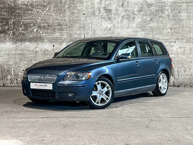 Volvo v50 2.4 summum 140pk 2005 (origineel-nl), 48-rk-gr - afbeelding 1 van  49