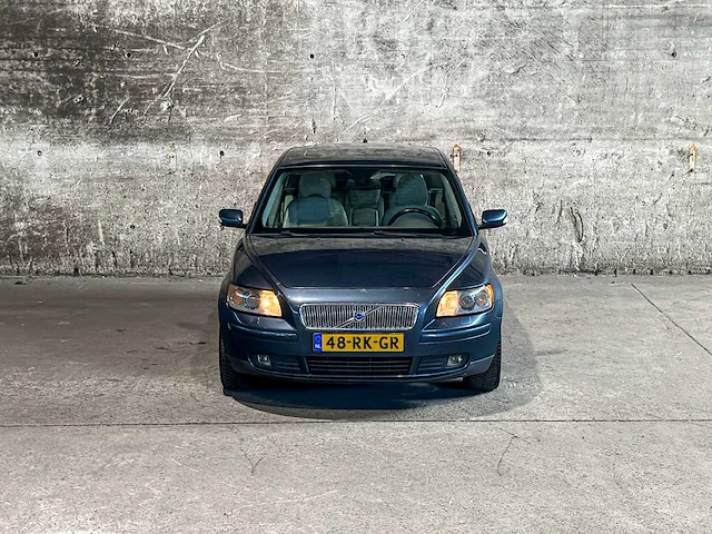 Volvo v50 2.4 summum 140pk 2005 (origineel-nl), 48-rk-gr - afbeelding 46 van  49