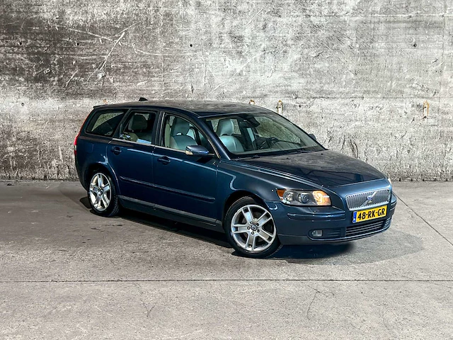 Volvo v50 2.4 summum 140pk 2005 (origineel-nl), 48-rk-gr - afbeelding 26 van  27
