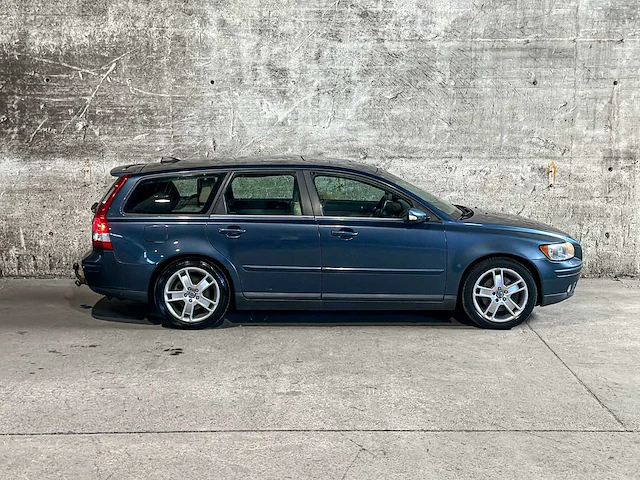 Volvo v50 2.4 summum 140pk 2005 (origineel-nl), 48-rk-gr - afbeelding 27 van  27