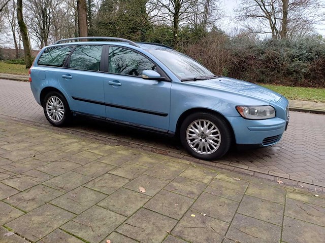 Volvo v50 2.4 summum, 47-rf-pt - afbeelding 4 van  10